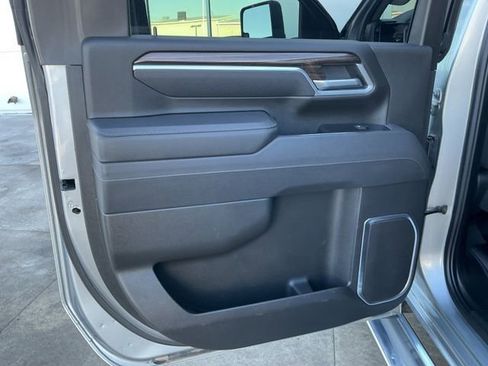 Used 2025 Chevrolet Silverado 2500 LT w/ Convenience Package AWD/4WD image 22