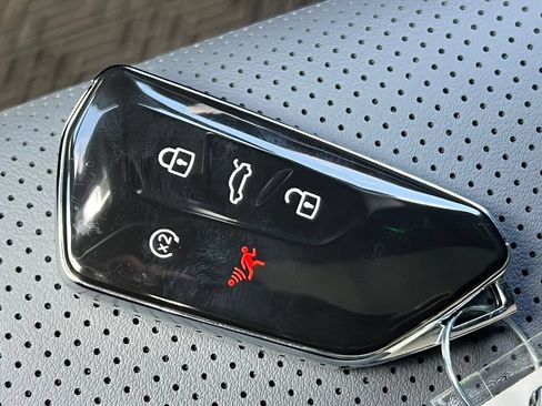 New 2026 Volkswagen Tiguan SE R-Line AWD/4WD image 33