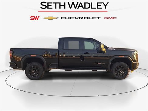 New 2026 GMC Sierra 2500 AT4 w/ AT4 Premium Plus Package image 8