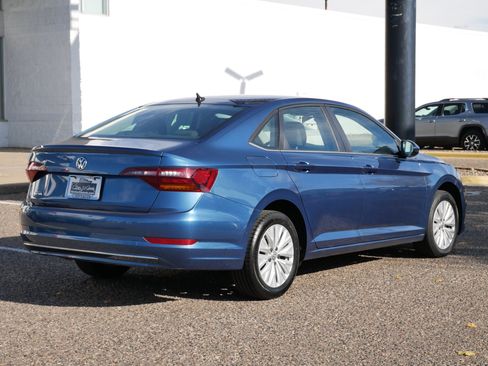 Used 2019 Volkswagen Jetta S image 3