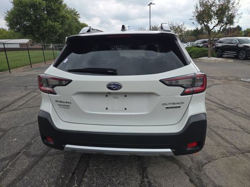 Used 2023 Subaru Outback Touring AWD/4WD image 9
