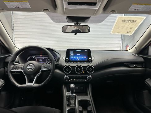 Used 2025 Nissan Sentra SV w/ Trunk Package FWD image 10