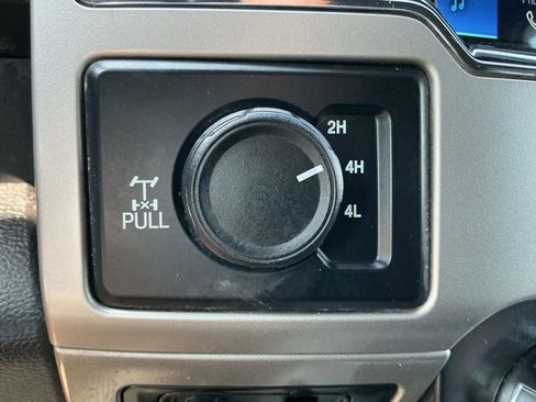 Used 2022 Ford F250 Lariat w/ Lariat Value Package image 63