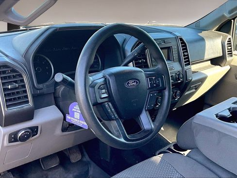 Used 2017 Ford F150 XLT image 12