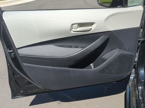 Used 2022 Toyota Corolla L FWD image 30