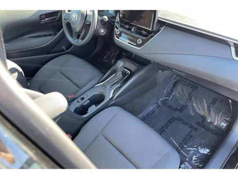 Used 2023 Toyota Corolla LE image 18