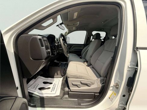 Used 2019 Chevrolet Silverado 2500 W/T AWD/4WD image 17