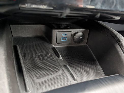 Certified 2023 Ford Escape Platinum w/ Premium Technology Package image 26