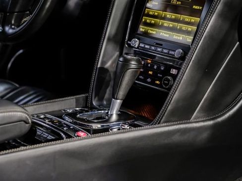 Used 2016 Bentley Continental GT image 29
