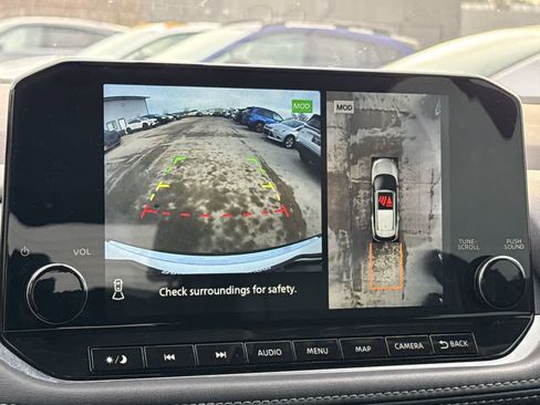 Used 2023 Nissan Rogue SL w/ SL Premium Package image 28