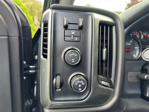 Used 2019 Chevrolet Silverado 2500 LT w/ LT Convenience Package AWD/4WD image 14