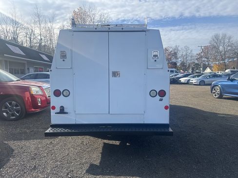 Used 2014 Chevrolet Express 3500 image 13