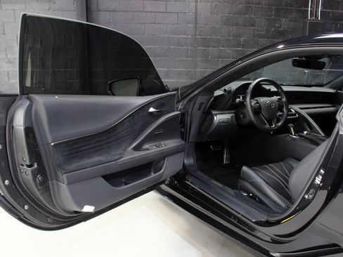 Used 2018 Lexus LC 500 Coupe image 22