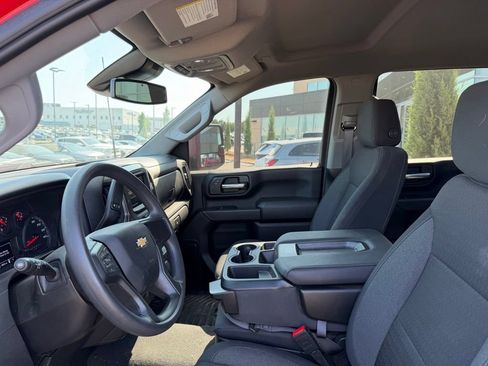 Used 2025 Chevrolet Silverado 2500 Custom w/ Custom Value Package AWD/4WD image 5