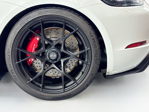 Used 2023 Porsche 718 Cayman GT4 RS image 23