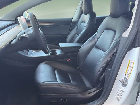 Used 2021 Tesla Model 3 Standard Range Plus RWD image 17