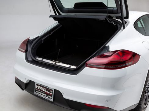 Used 2016 Porsche Panamera GTS image 39