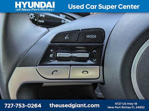 Used 2023 Hyundai Elantra Limited w/ Preferred Accessory Package FWD image 31
