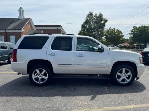 Used 2011 Chevrolet Tahoe LTZ image 10