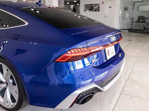 Used 2022 Audi RS 7 Sportback w/ RS 7 Executive Package AWD/4WD image 14
