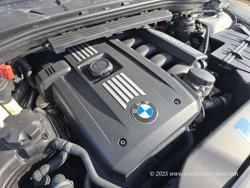 Used 2010 BMW 128i Convertible image 28