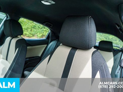 Used 2017 Honda Civic Sport image 18