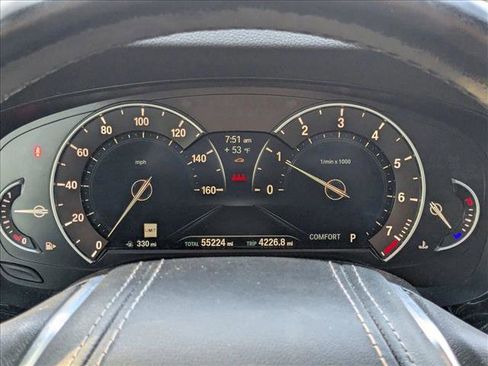 Used 2019 BMW 540i image 3