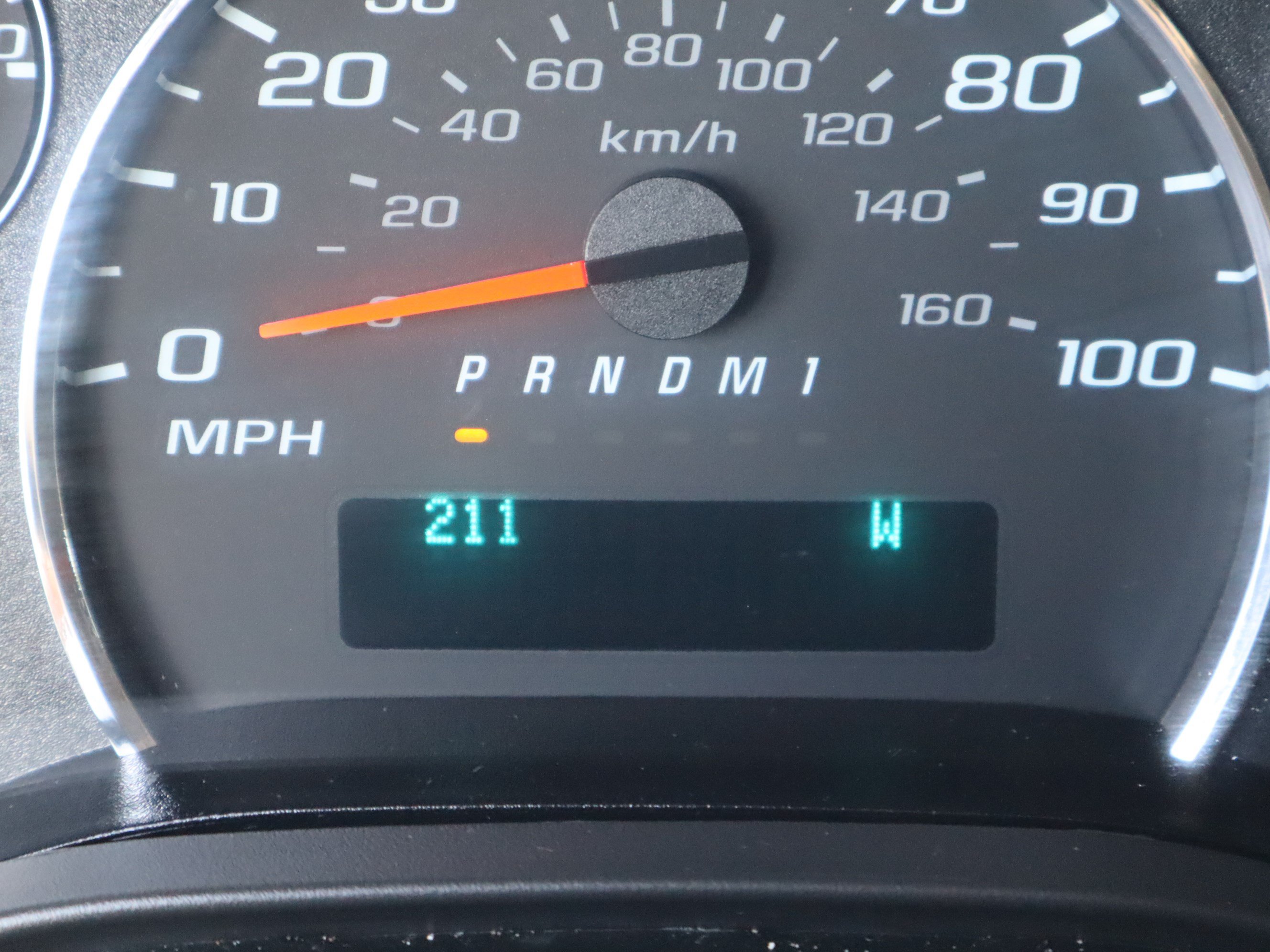 Used 2025 Chevrolet Express 3500 LT w/ LT Preferred Equipment Group RWD image 24