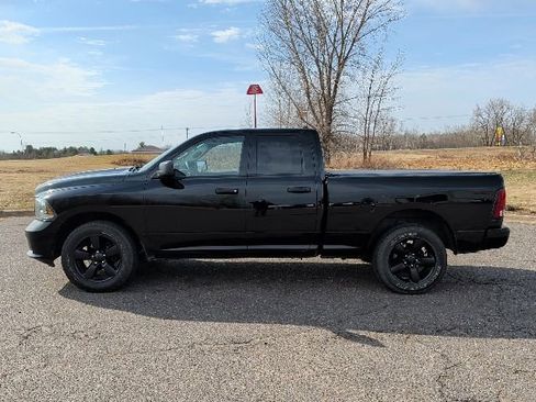 Used 2014 RAM 1500 Express w/ Black Ram 1500 Express Group image 3