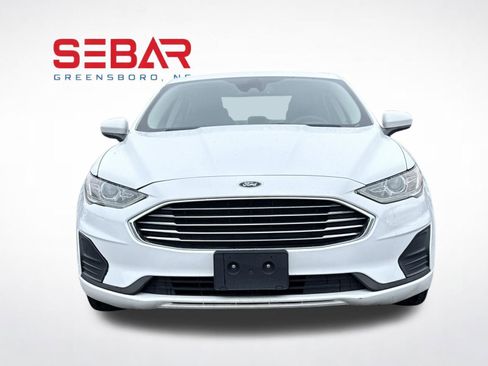 Used 2019 Ford Fusion SE FWD image 2