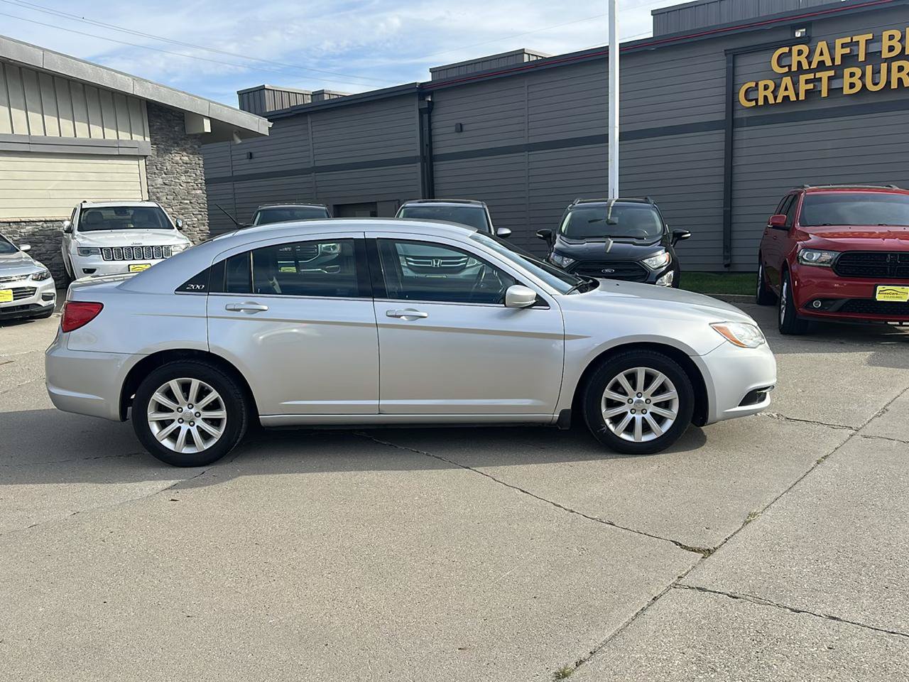 Used 2012 Chrysler 200 Touring FWD image 2