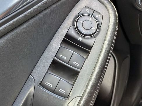 Used 2021 Buick Encore GX Select FWD image 24