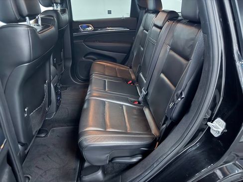 Used 2014 Jeep Grand Cherokee Overland AWD/4WD image 24