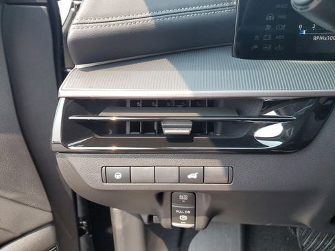 New 2025 Nissan Murano SV image 25