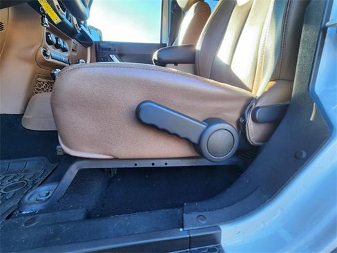 Used 2017 Jeep Wrangler Unlimited Sahara w/ Dual Top Group image 18