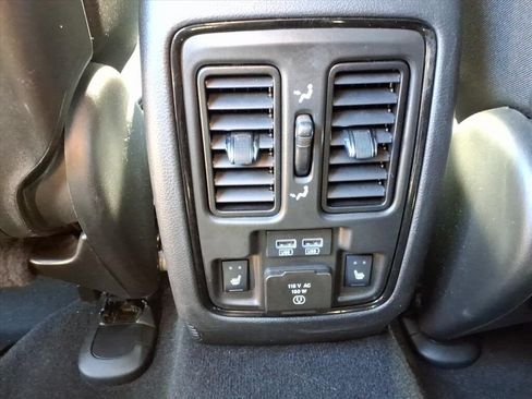 Used 2024 Dodge Durango GT AWD/4WD image 15