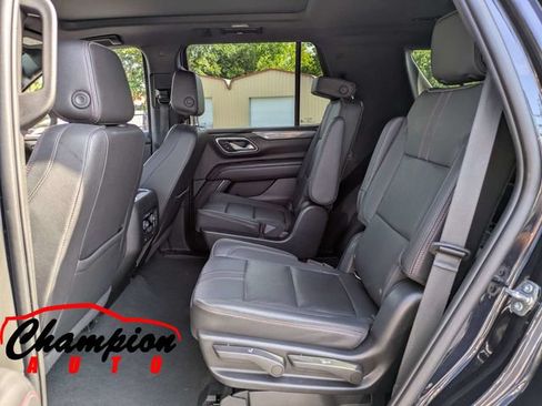 Used 2022 Chevrolet Tahoe RST w/ Luxury Package RWD image 19