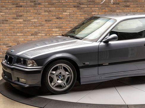 Used 1995 BMW M3 Coupe image 11