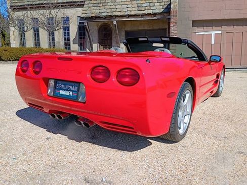 Used 1998 Chevrolet Corvette Convertible w/ Memory Pkg image 15