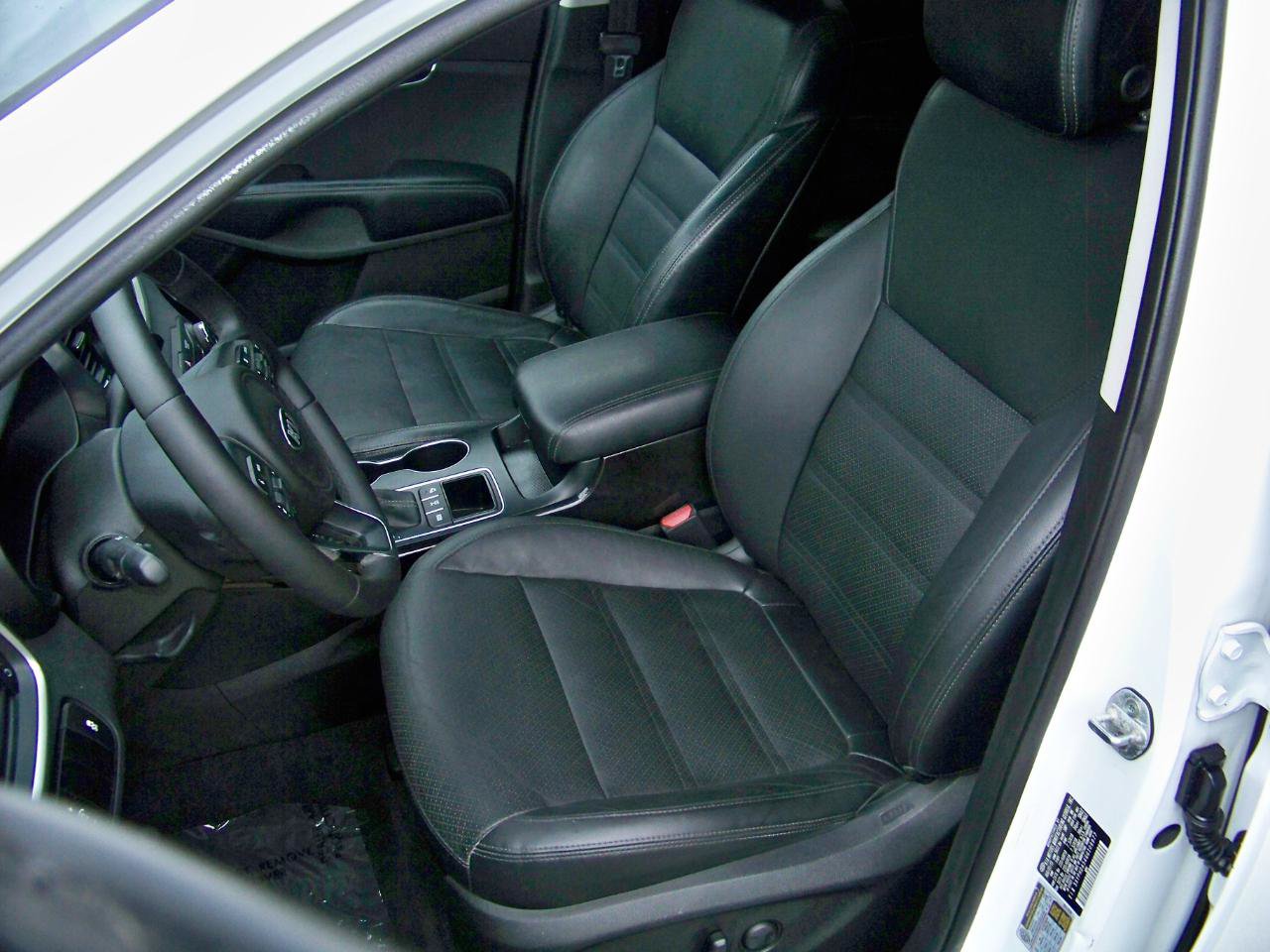 Used 2016 Kia Sorento EX AWD/4WD image 15