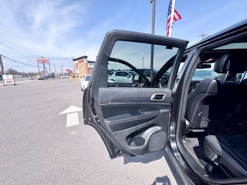 Used 2014 Jeep Grand Cherokee Limited w/ Trailer Tow Group IV AWD/4WD image 25