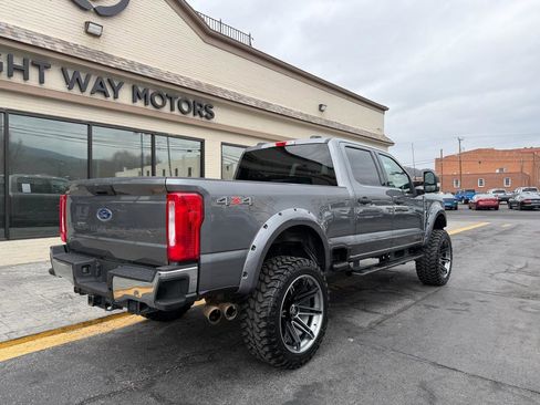 Used 2024 Ford F250 XLT image 3