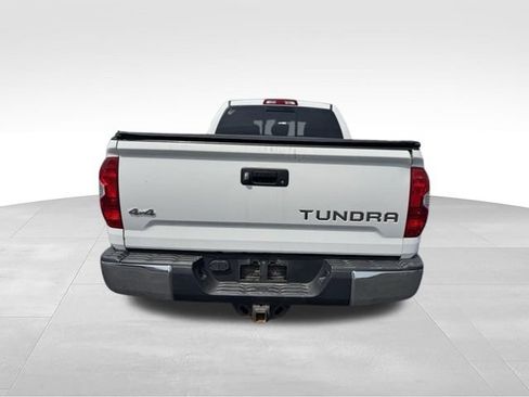 Used 2015 Toyota Tundra SR5 AWD/4WD image 7