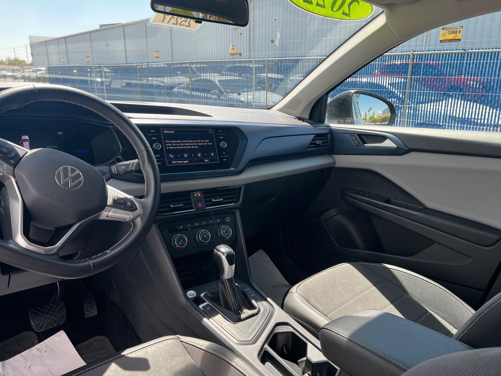 Used 2022 Volkswagen Taos SE FWD image 18