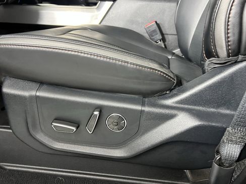 Used 2021 Ford F450 Platinum w/ FX4 Off-Road Package image 26