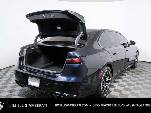 Used 2023 BMW 760i xDrive AWD/4WD image 29
