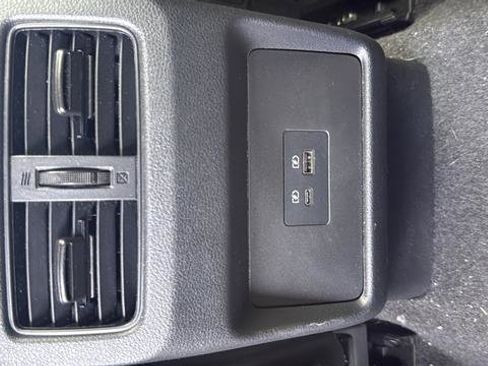 Used 2023 Nissan Rogue SL AWD/4WD image 17