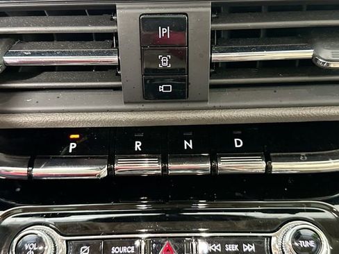 Used 2022 Lincoln Corsair Grand Touring image 16