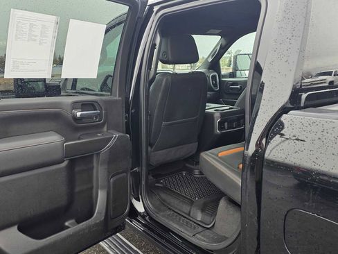 Used 2022 GMC Sierra 2500 AT4 w/ AT4 Preferred Package AWD/4WD image 15