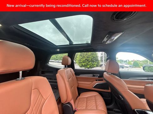 Certified 2025 Kia Telluride SX Prestige X-Line AWD/4WD image 9